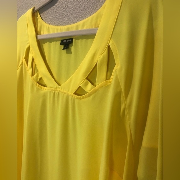 Georgette Cage Front Blouse Lemon Tonic Torrid size 3 (3X) - Picture 5 of 11